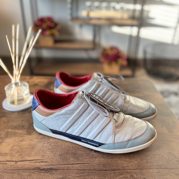 Mens Yohji Yamamoto Y-3 Honja Low Leather Sneaker Metallic Silver. Size 13.5